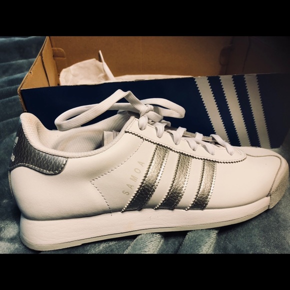 adidas Shoes - Samoa Adidas (new)